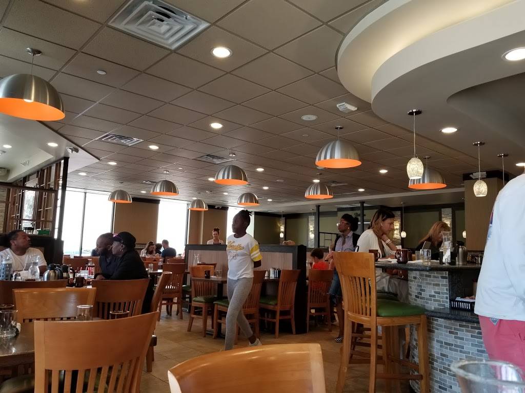 Le Peep - Galleria | restaurant | 4340 Westheimer Rd, Houston, TX 77027, USA | 7136297337 OR +1 713-629-7337