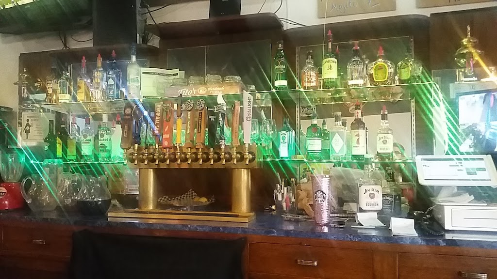 Broken Barrel | restaurant | 120 W Coe Ave, Stanfield, OR 97875, USA | 5414495555 OR +1 541-449-5555