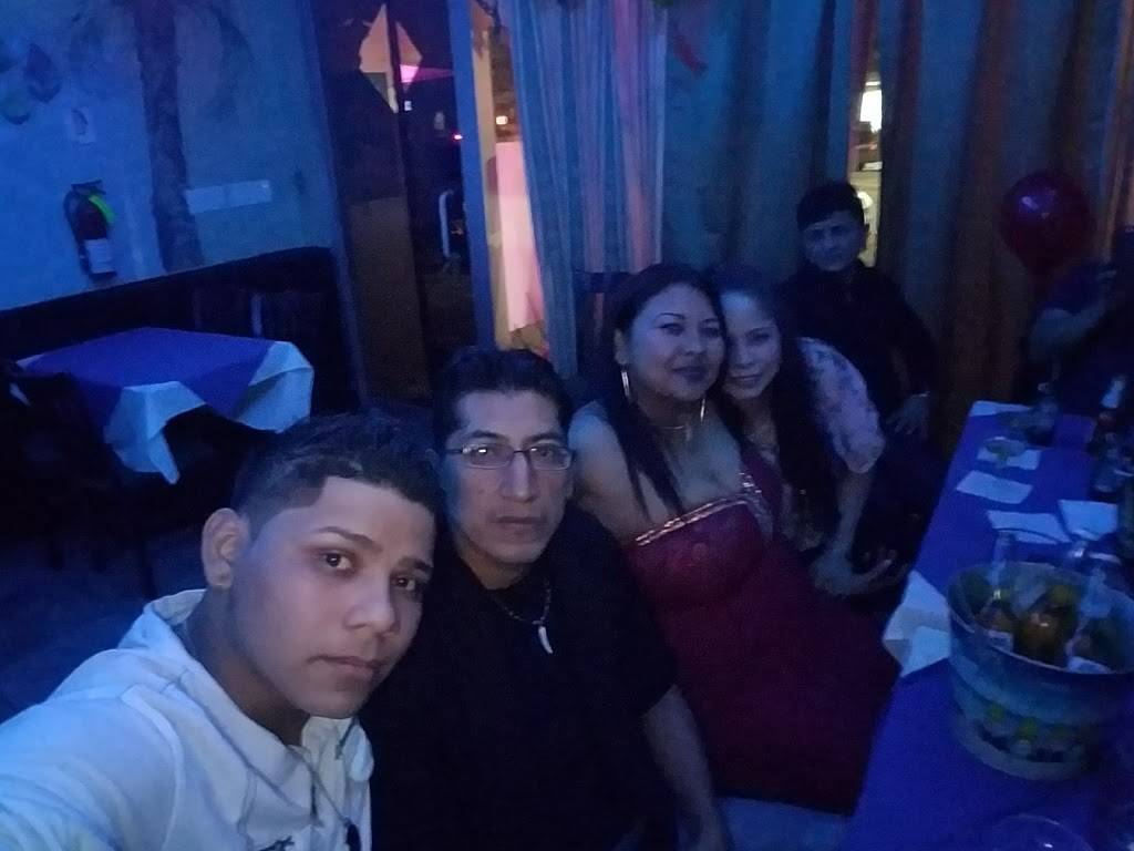 Manta Llave Del Mar | restaurant | 9912 Northern Blvd, Flushing, NY 11368, USA | 7182050149 OR +1 718-205-0149