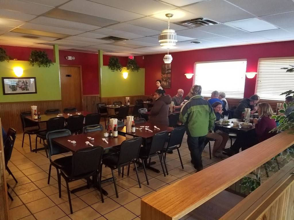 Pho Chau | restaurant | 1014 N Broadway Ave, Rochester, MN 55906, USA | 5072813342 OR +1 507-281-3342