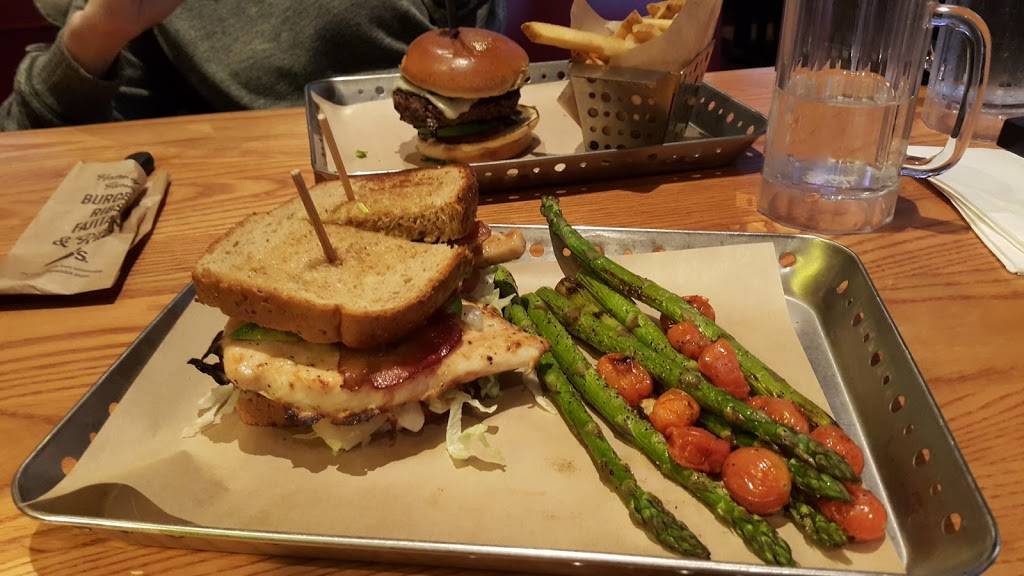 Chilis Grill & Bar | meal takeaway | 1349 Canyon Del Rey Blvd, Seaside, CA 93955, USA | 8313930598 OR +1 831-393-0598