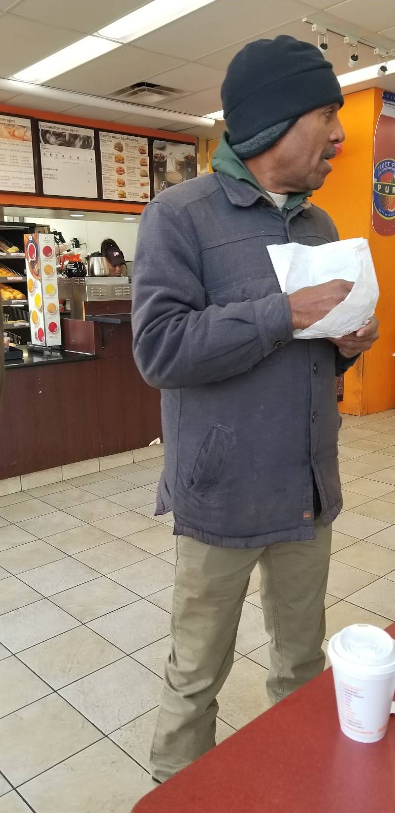 Dunkin Donuts | cafe | 3601 W Grand Ave, Chicago, IL 60651, USA | 7733422445 OR +1 773-342-2445