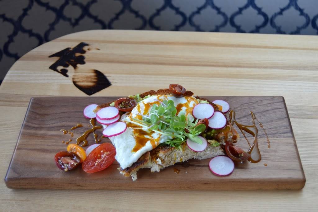 Louies Wine Dive and Kitchen 119 | restaurant | 6701 W 119th St, Overland Park, KS 66209, USA | 9134694177 OR +1 913-469-4177