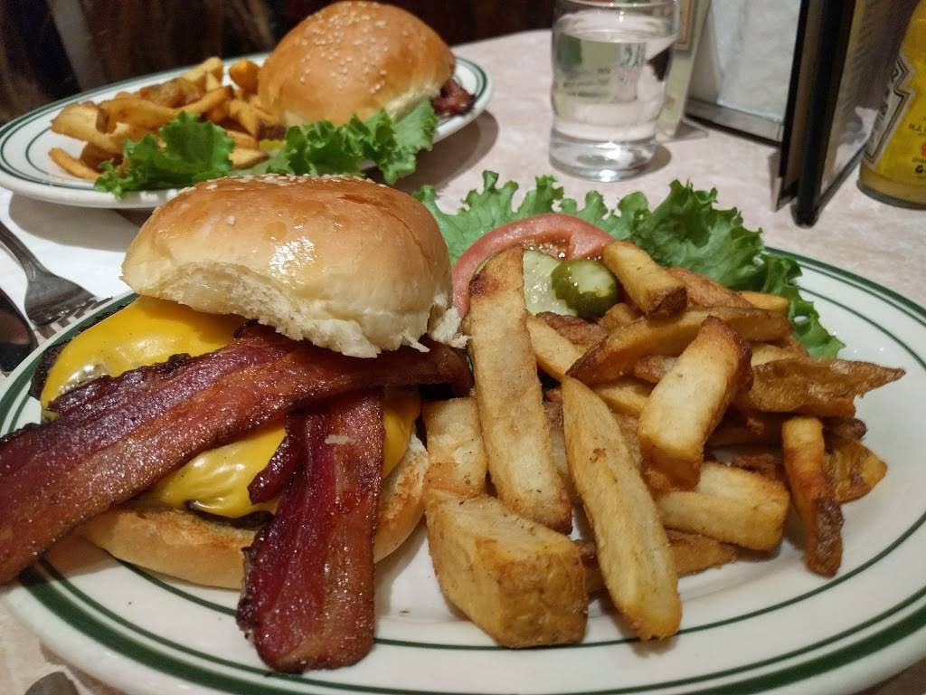 Peninsula Creamery - Dairy Store & Grill | restaurant | 900 High St, Palo Alto, CA 94301, USA | 6503233175 OR +1 650-323-3175