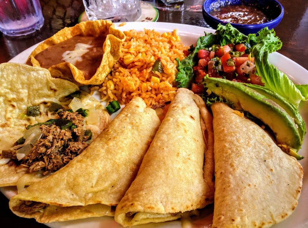 Marianos Hacienda Arlington | restaurant | 2614 Majesty Dr, Arlington, TX 76011, USA | 8176405118 OR +1 817-640-5118
