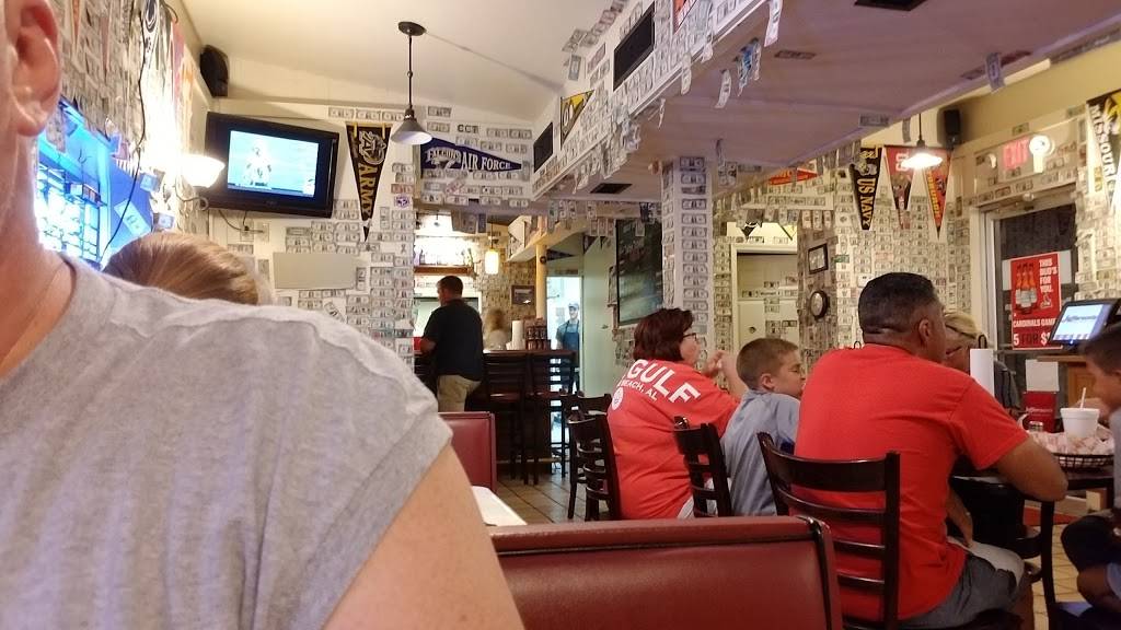 Jeffersons - Mascoutah, IL | restaurant | 1300 W Main St, Mascoutah, IL 62258, USA | 6185668907 OR +1 618-566-8907