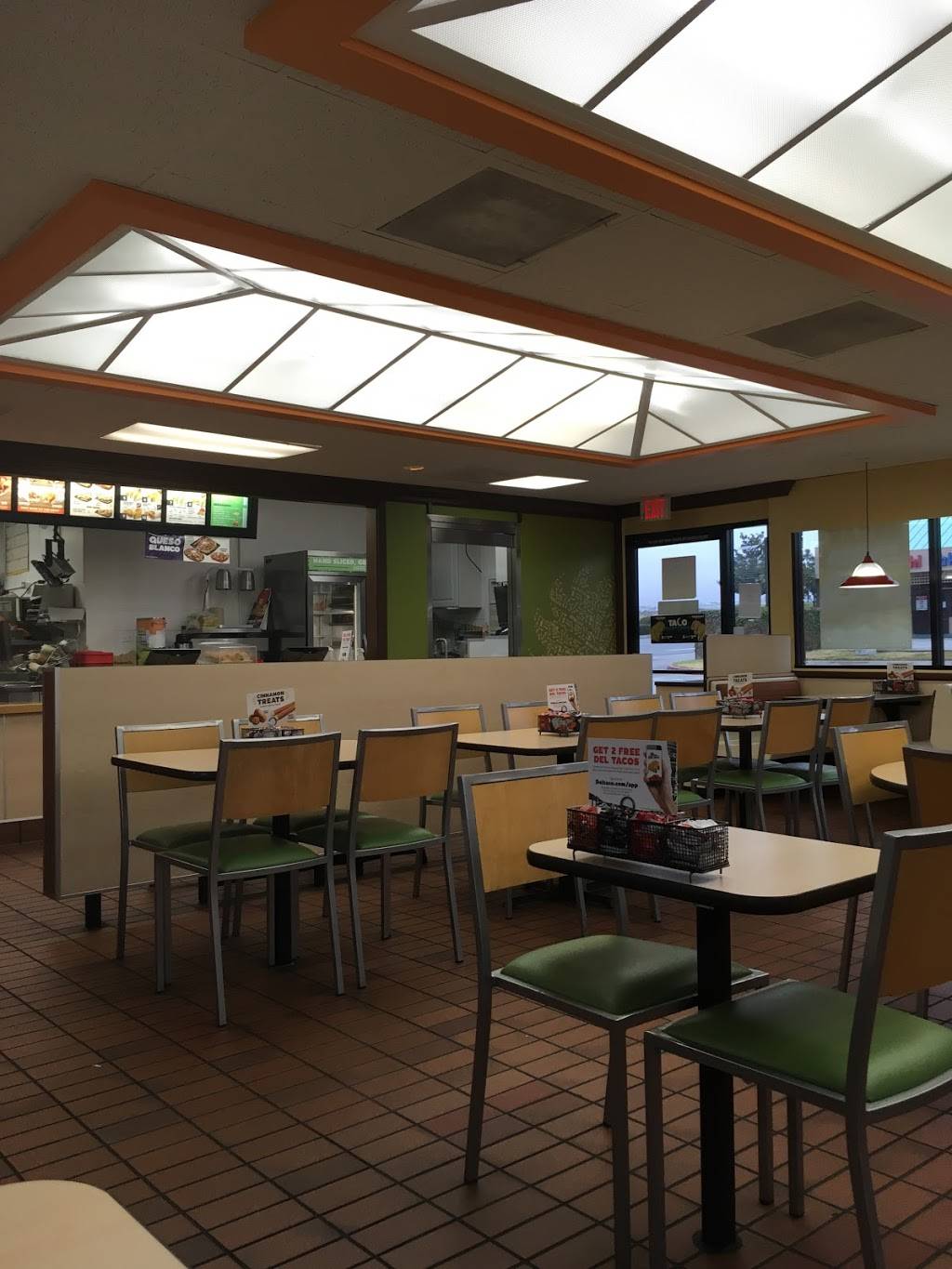 Del Taco | meal takeaway | 1653 W Foothill Blvd, Upland, CA 91786, USA | 9099203464 OR +1 909-920-3464