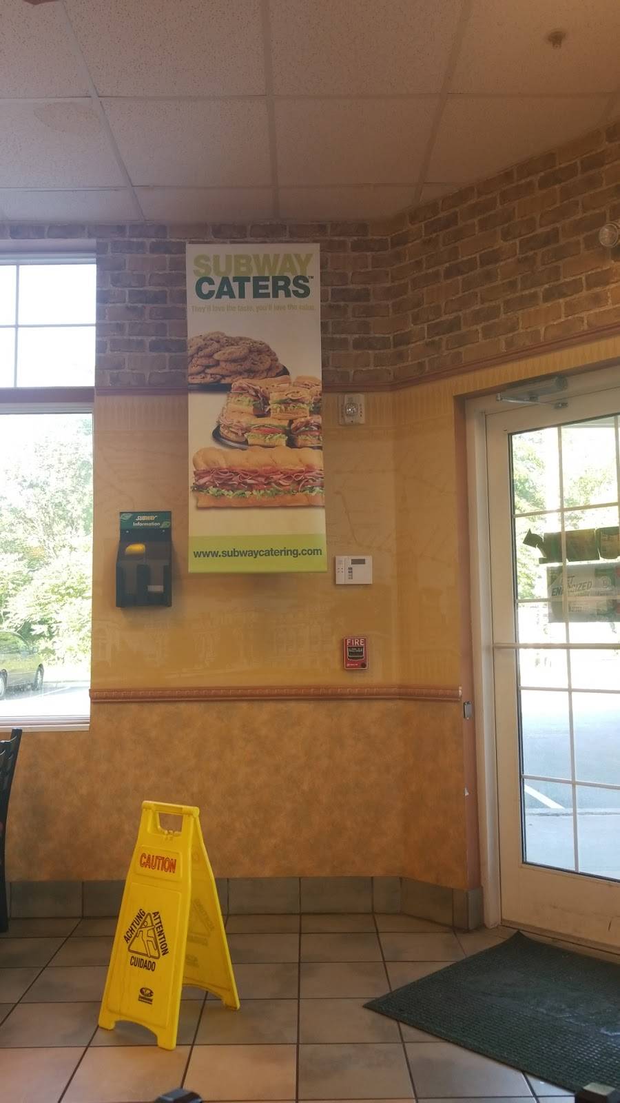 Subway Restaurants | restaurant | 17 Merritt Blvd, Fishkill, NY 12524, USA | 8457652628 OR +1 845-765-2628