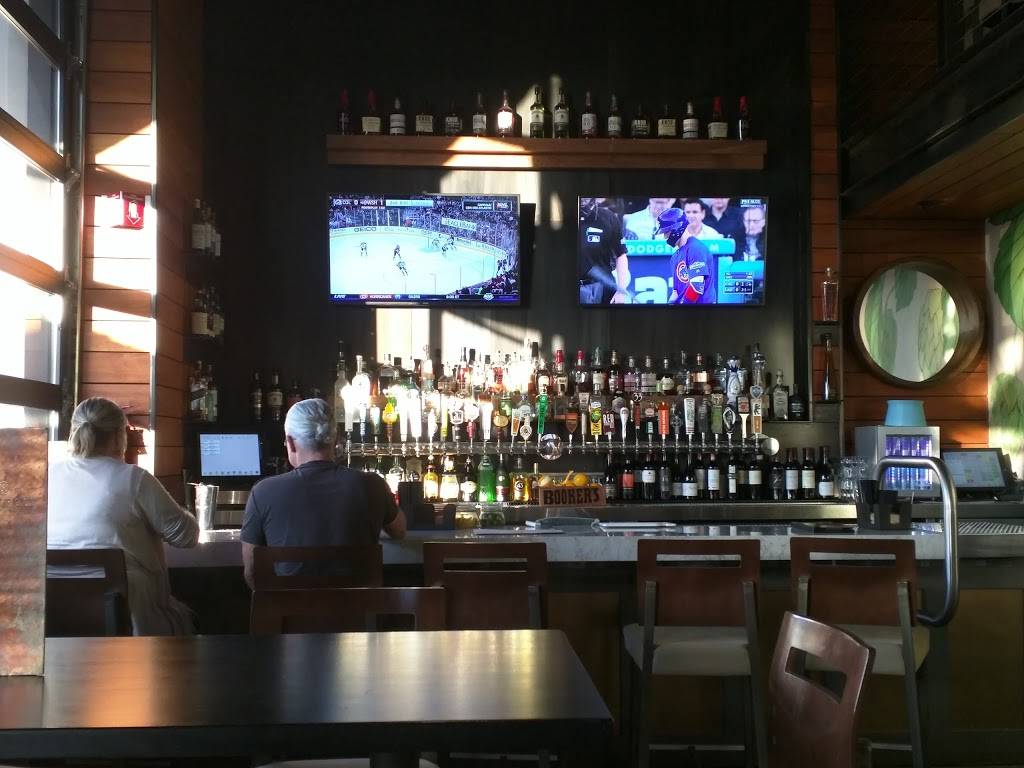 WESTROOT tavern | restaurant | 6025 Village Way, San Diego, CA 92130, USA | 8587206645 OR +1 858-720-6645