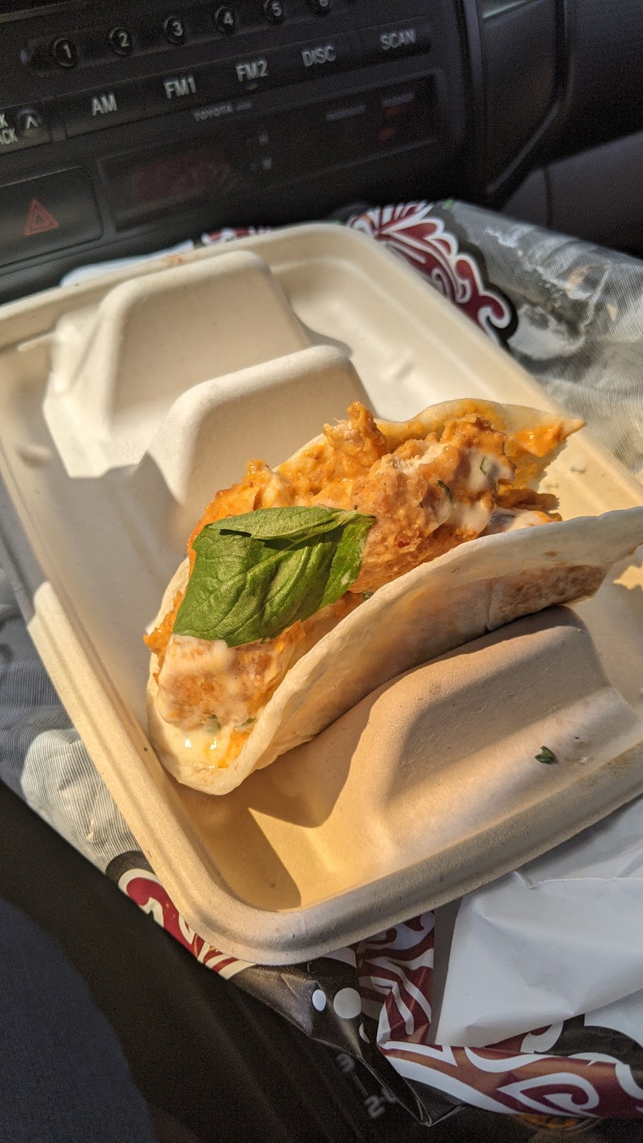 Velvet Taco | restaurant | 2001 N Shepherd Dr, Houston, TX 77008, USA | 3468958226 OR +1 346-895-8226