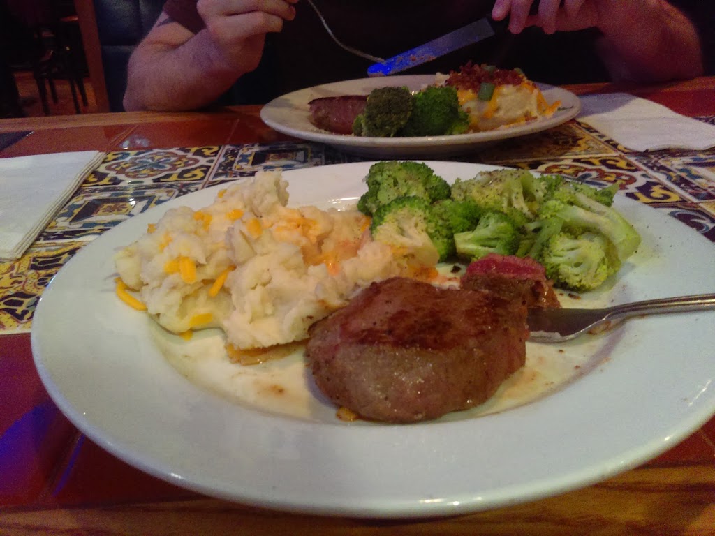 Chilis Grill & Bar | restaurant | 790 Schillinger Rd S, Mobile, AL 36695, USA | 2517767006 OR +1 251-776-7006