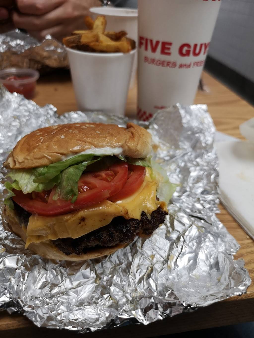 Five Guys | meal takeaway | 407 LEnfant Plaza SW, Washington, DC 20024, USA | 2025540299 OR +1 202-554-0299