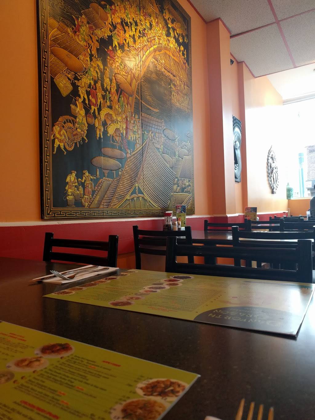 Danforth Dragon Restaurant | restaurant | 861 Danforth Ave, Toronto, ON M4J 1L8, Canada | 4164619238 OR +1 416-461-9238