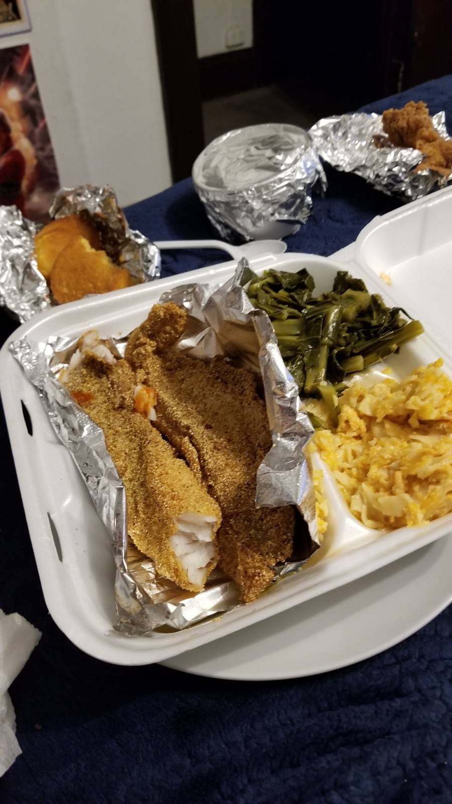 Chef Marilyns, Queen of Down Home Southern Goodies | meal takeaway | 2638 Crenshaw Blvd, Los Angeles, CA 90016, USA | 3237378101 OR +1 323-737-8101