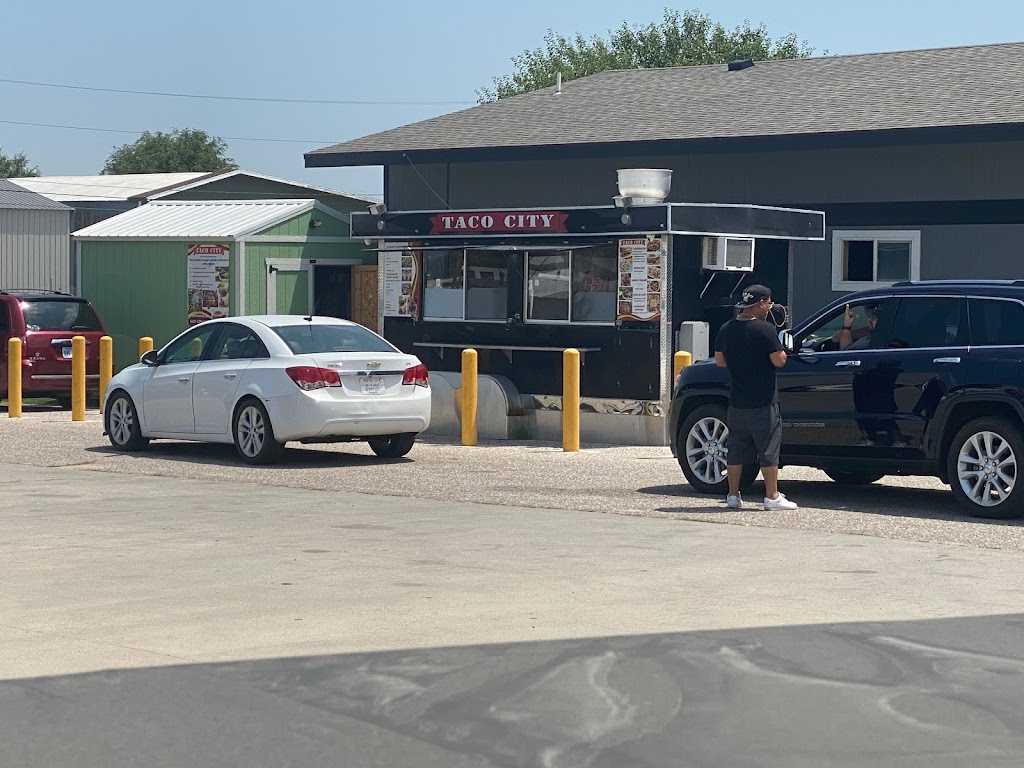 Taco City | restaurant | 70 N 2nd Ave, Dodge City, KS 67801, USA | 6203396935 OR +1 620-339-6935