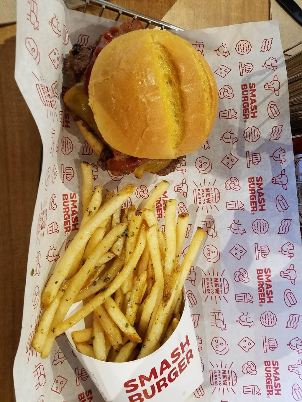 Smashburger | restaurant | 1094 N Colony St, Wallingford, CT 06492, USA | 2037418750 OR +1 203-741-8750