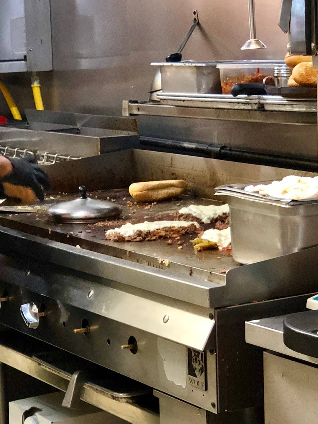 South Philly Cheesesteaks | meal takeaway | 5942 34th St W #115, Bradenton, FL 34210, USA | 9417277339 OR +1 941-727-7339