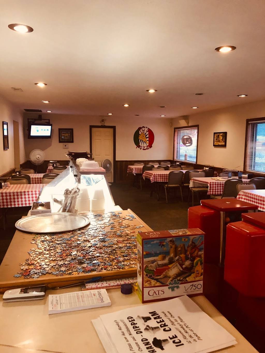 P Cs Pizza | restaurant | 40 Rolling Hills Dr, Reedsville, WV 26547, USA | 3048643636 OR +1 304-864-3636