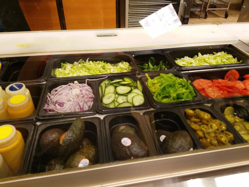 Subway Restaurants | restaurant | Seco Canyon Plaza, 27984 Seco Canyon Rd #302, Santa Clarita, CA 91350, USA | 6612639973 OR +1 661-263-9973