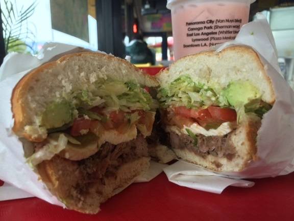 El Gallo Giro | restaurant | 6531 W 63rd St, Chicago, IL 60638, USA | 7735867665 OR +1 773-586-7665