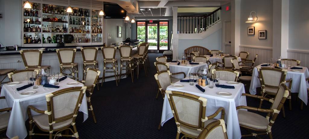 Bayside Seafood Grill & Bar | restaurant | 4270 Gulf Shore Blvd N, Naples, FL 34103, USA | 2396495552 OR +1 239-649-5552