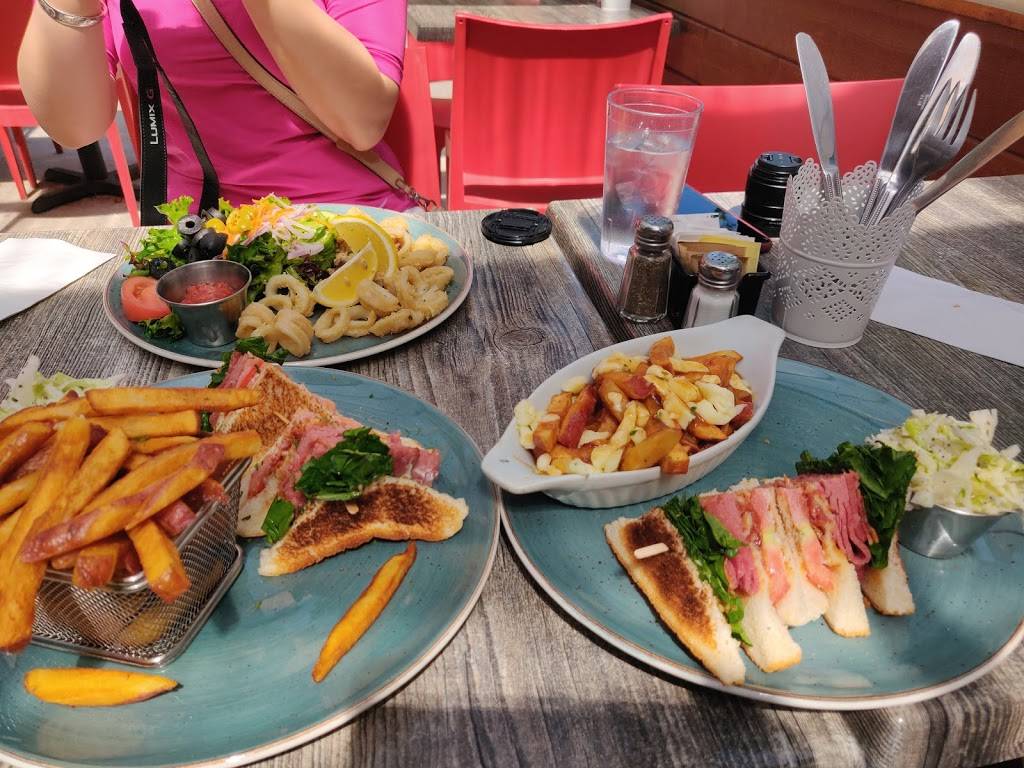 Aux 3 Copains | restaurant | 398 Rue Principale, Saint-Donat-de-Montcalm, QC J0T 2C0, Canada | 8194190209 OR +1 819-419-0209