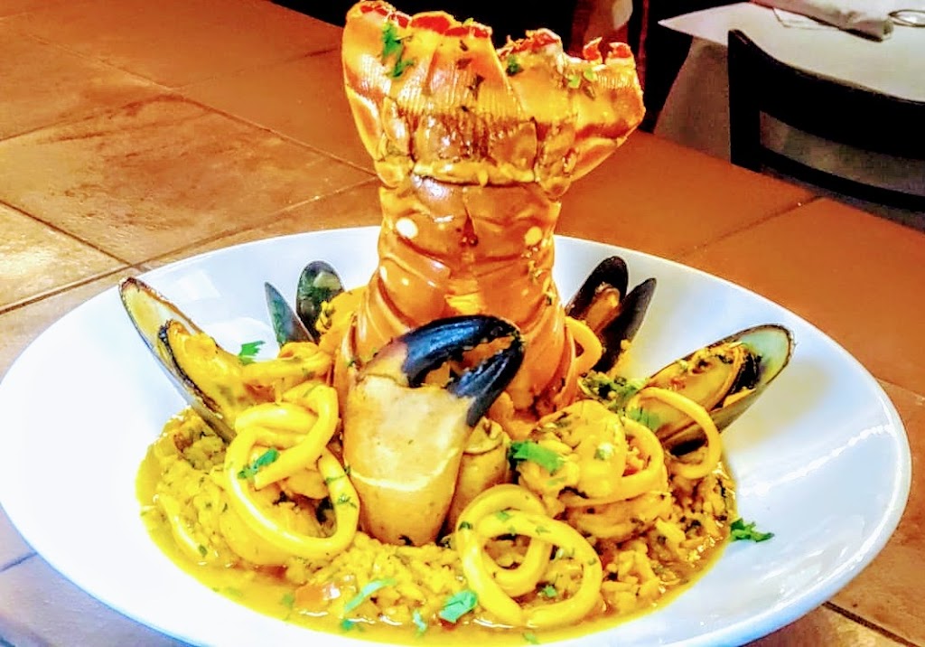 La Casa de La Decada | restaurant | 5779 SW 8th St, Miami, FL 33144, USA | 3054563814 OR +1 305-456-3814