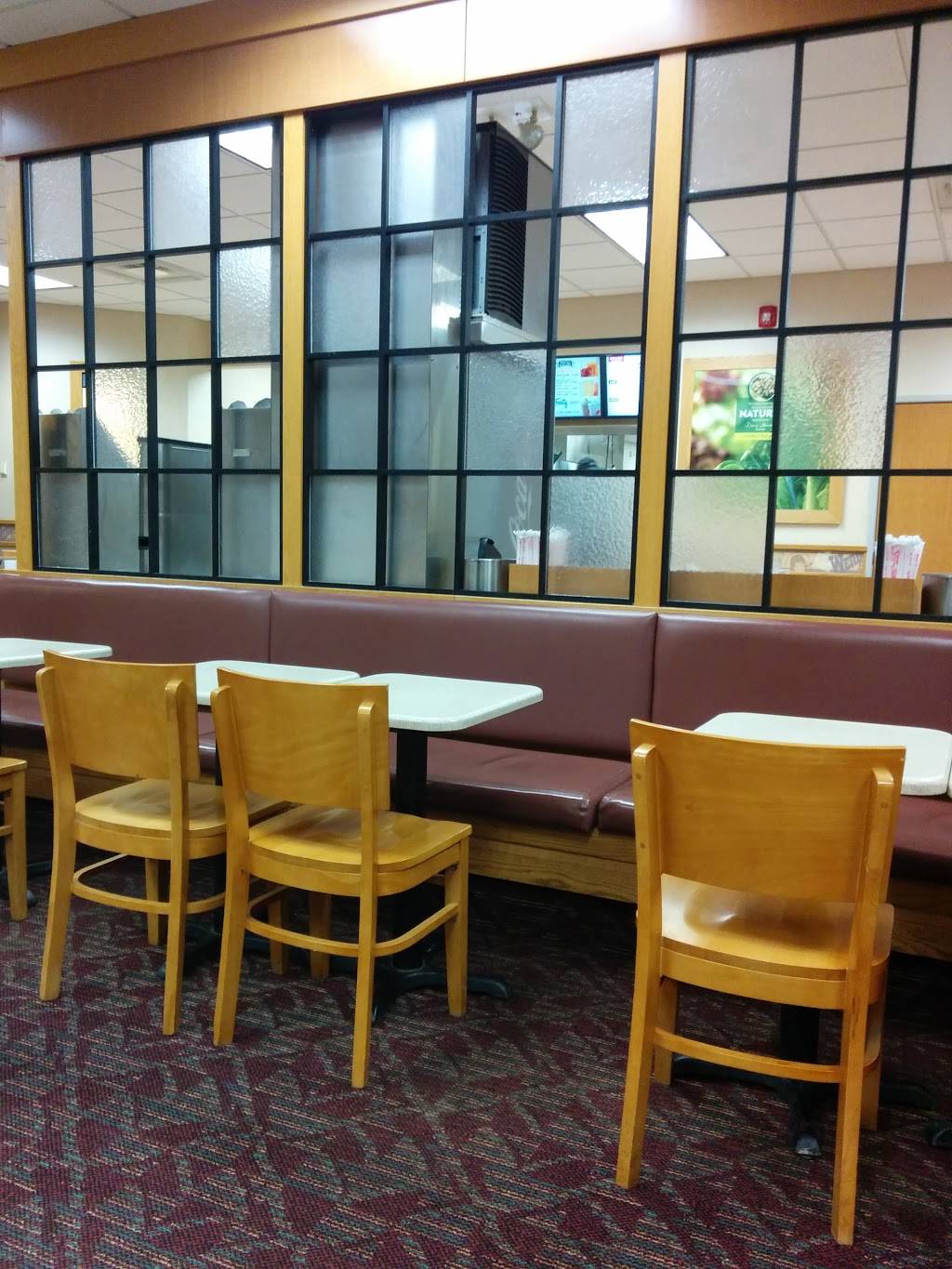 Wendys | restaurant | 73 S Zeeb Rd, Ann Arbor, MI 48103, USA | 7346656702 OR +1 734-665-6702