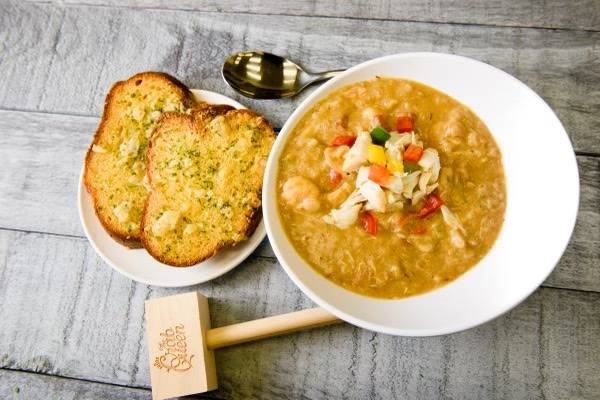 The Crab Queen | restaurant | 3699 1/2 Offutt Rd, Randallstown, MD 21133, USA | 4438432722 OR +1 443-843-2722