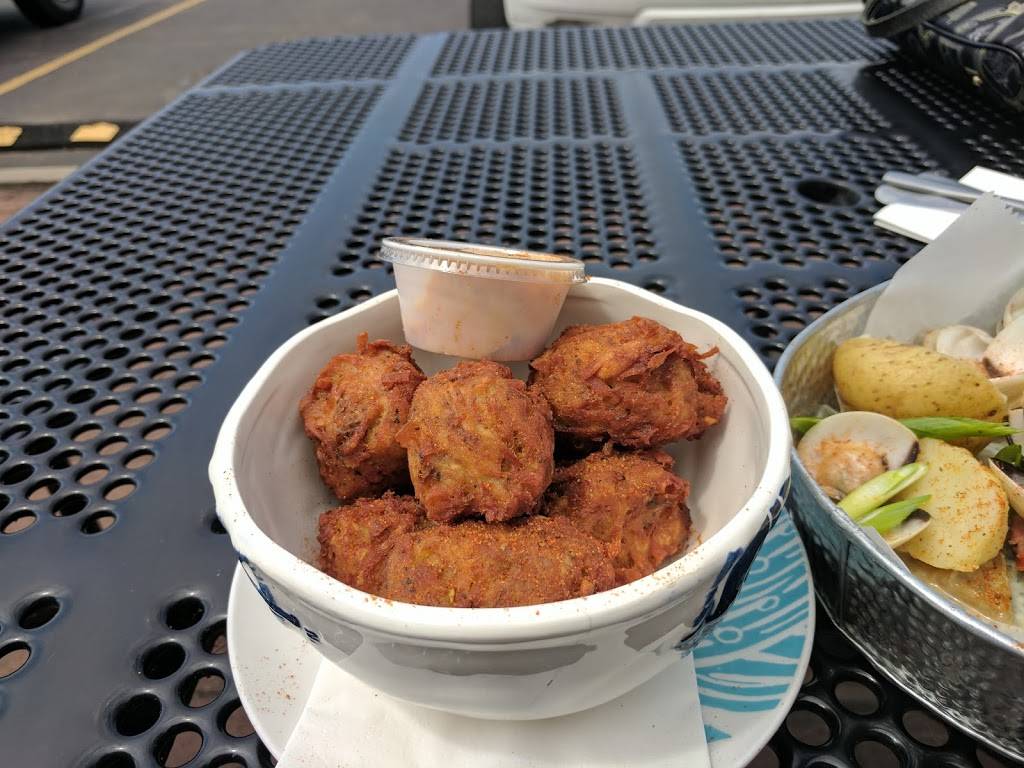 Spike Daileys | restaurant | 18 Central Ave, Dunkirk, NY 14048, USA | 7166729667 OR +1 716-672-9667