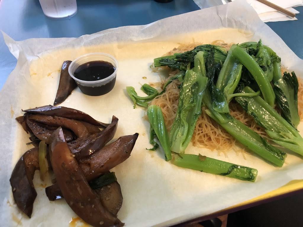 Lonas Lil Eats | restaurant | 2199 California Ave, St. Louis, MO 63104, USA | 3149251888 OR +1 314-925-1888