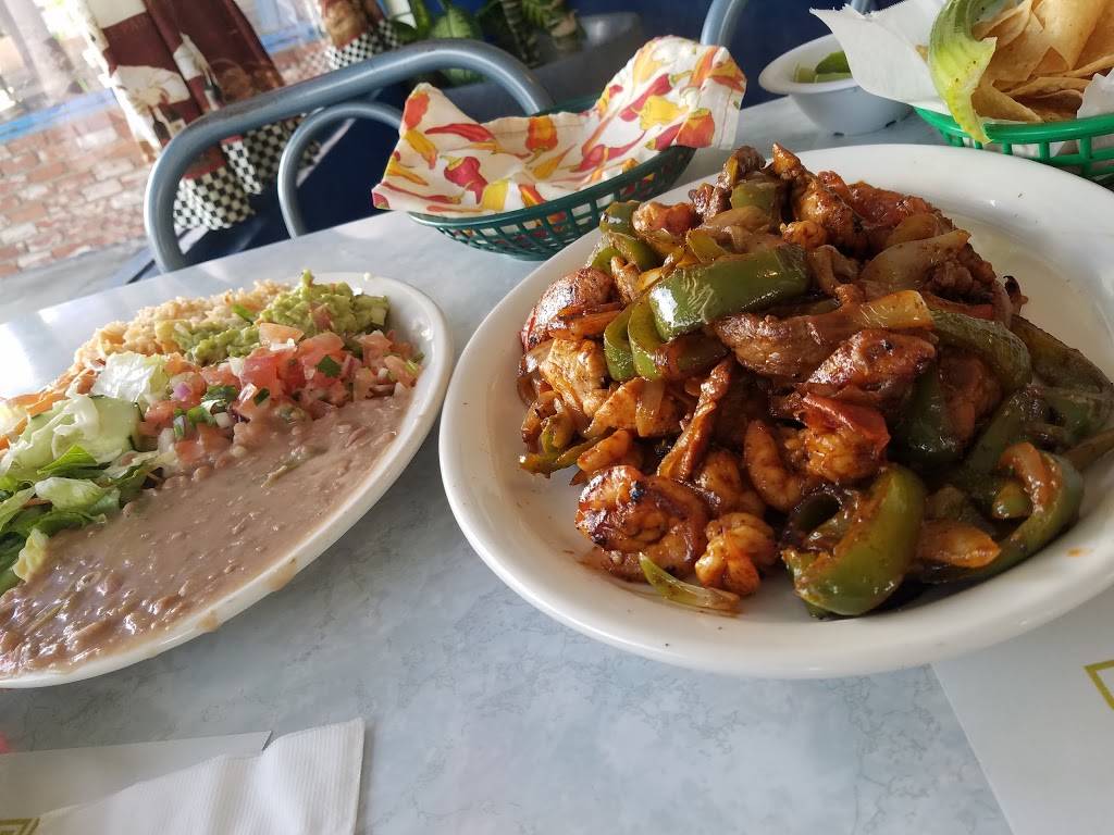 Colima Mexican & Seafood | restaurant | 130 N Fairview St A, Santa Ana, CA 92703, USA | 7148361254 OR +1 714-836-1254