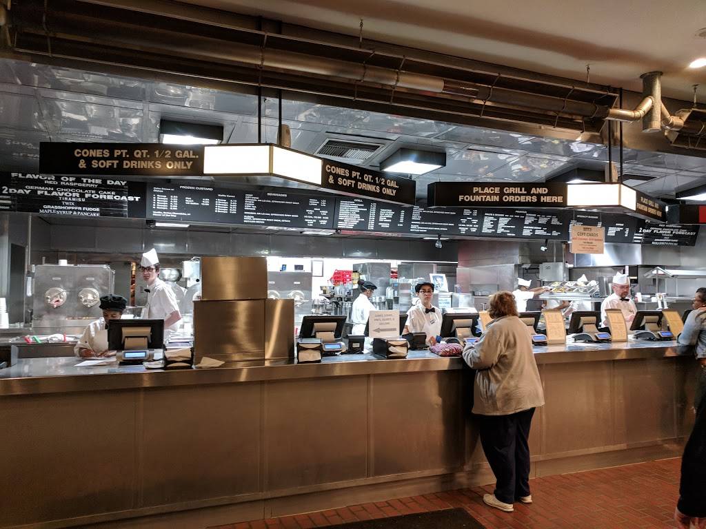 Kopps Frozen Custard | restaurant | 5373 N Port Washington Rd, Glendale, WI 53217, USA | 4149613288 OR +1 414-961-3288