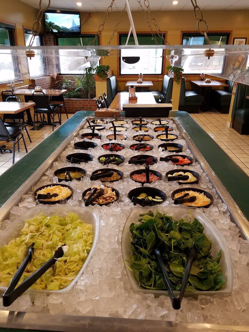 Gambinos Pizza | meal delivery | 7232 K4 Hwy, Meriden, KS 66512, USA | 7854842323 OR +1 785-484-2323