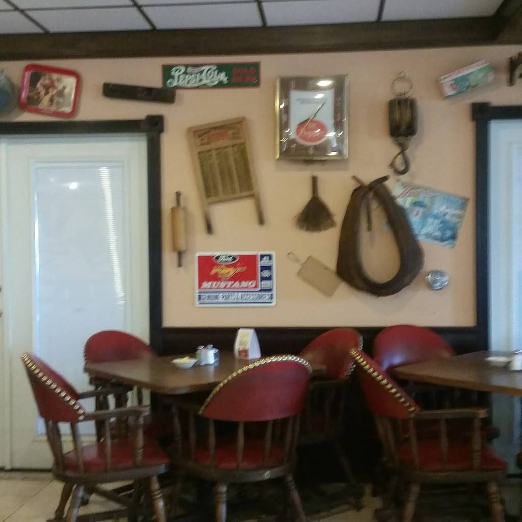 Silver Bell Restaurant | restaurant | 4424 St Wendel Cynthiana Rd, Wadesville, IN 47638, USA | 8129630944 OR +1 812-963-0944