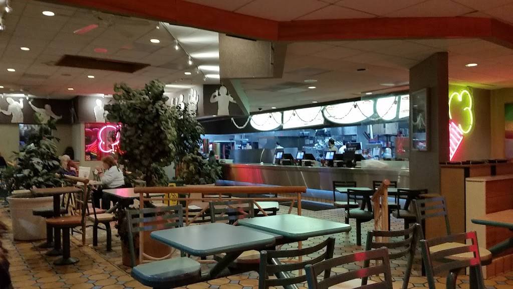 Oscars Frozen Custard | restaurant | 21165 E Moreland Blvd, Waukesha, WI 53186, USA | 2627989707 OR +1 262-798-9707