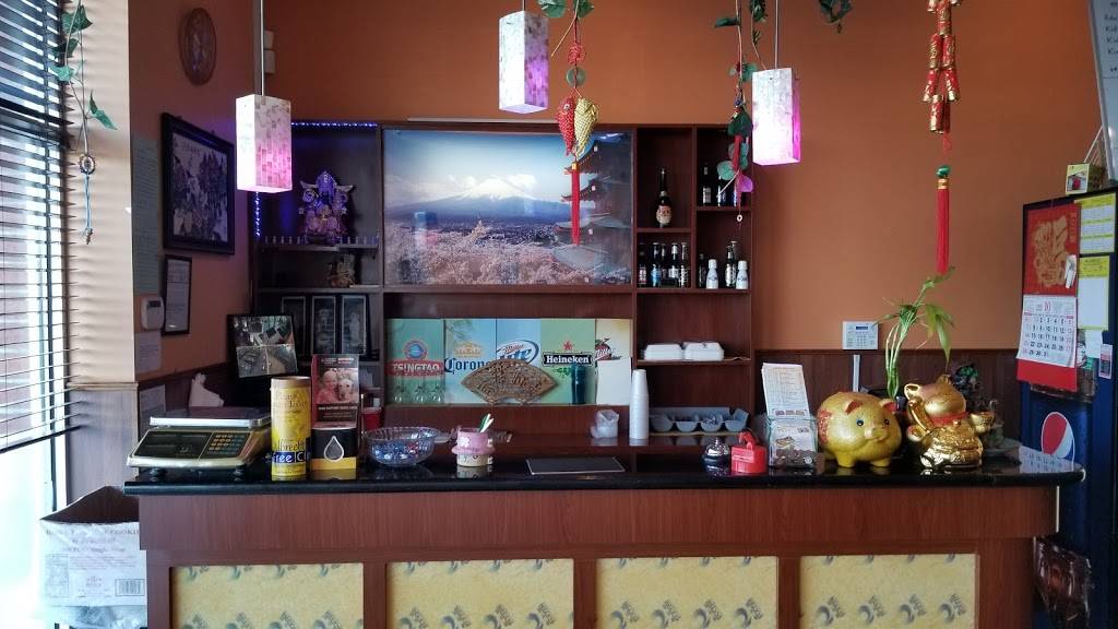 Chens Buffet | restaurant | 1341 Paradise Dr, West Bend, WI 53095, USA | 2623380882 OR +1 262-338-0882