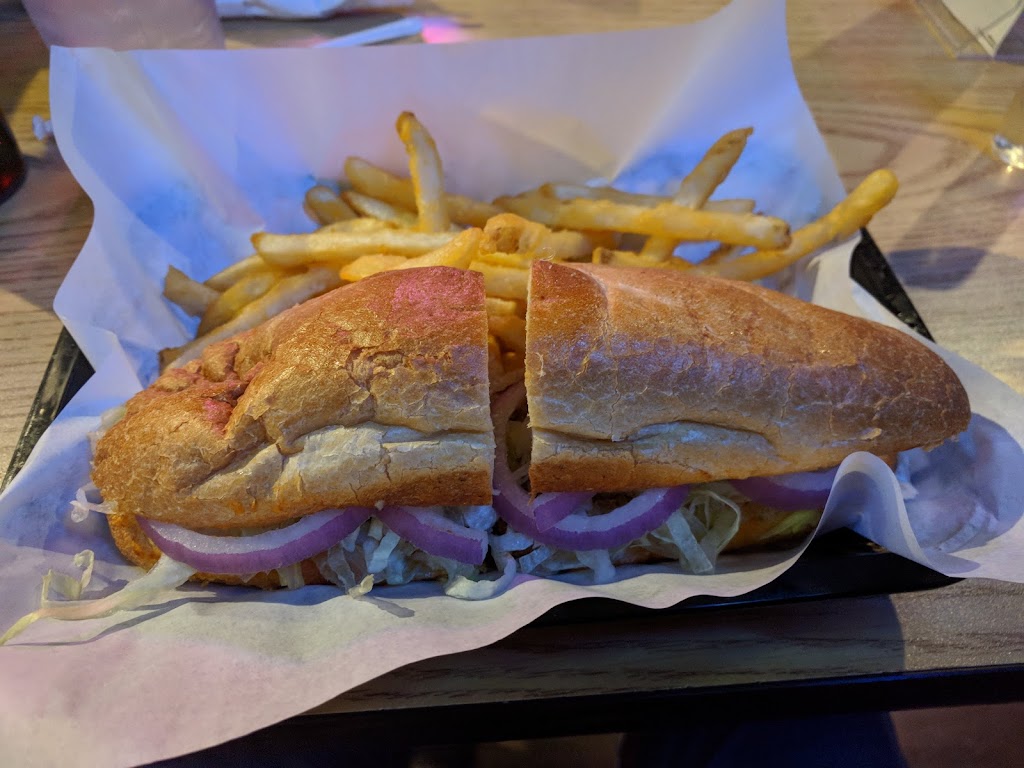 Putters Bar & Grill - Cheyenne | restaurant | 7790 W Cheyenne Ave, Las Vegas, NV 89129, USA | 7026554700 OR +1 702-655-4700