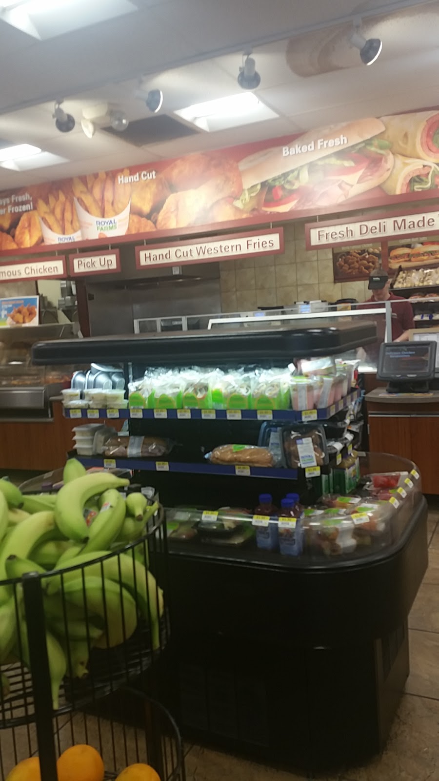 Royal Farms | meal takeaway | 566 Dupont Blvd, Milford, DE 19963, USA | 3026964086 OR +1 302-696-4086