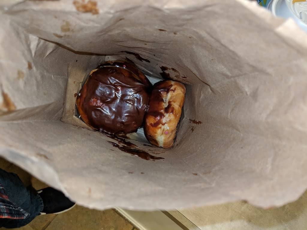 Dunkin | cafe | 604 Ritchie Hwy, Severna Park, MD 21146, USA | 4103159196 OR +1 410-315-9196