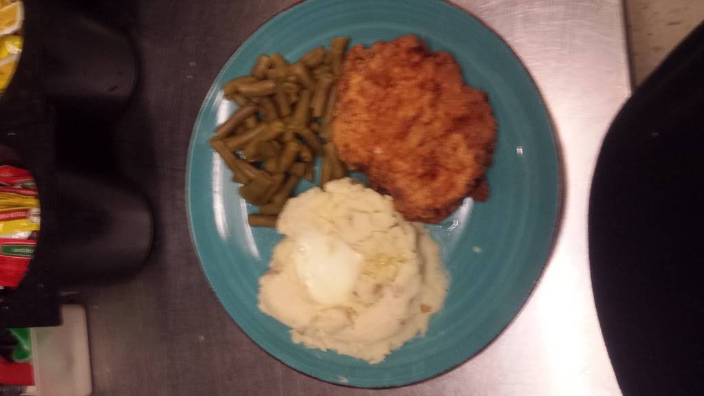 Fat Daddyz Bar & Grill | night club | 176 W Jackson St, Seneca, IL 61360, USA | 8153578700 OR +1 815-357-8700