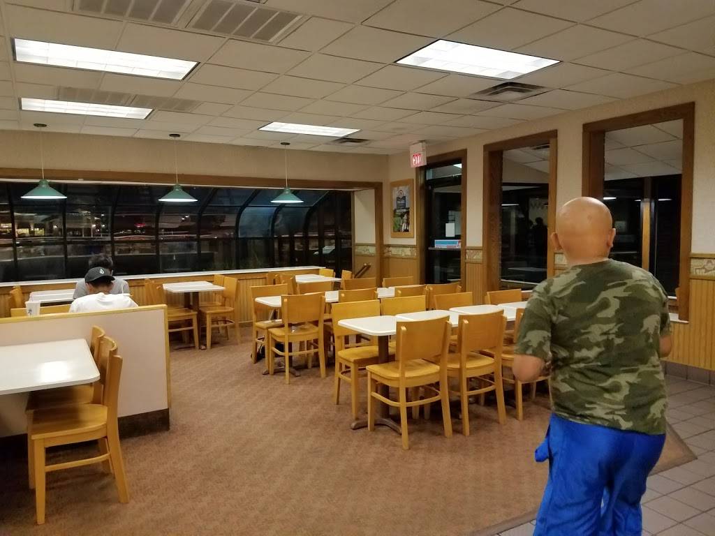 Wendys | restaurant | 151 S Western Ave, Carpentersville, IL 60110, USA | 8474280383 OR +1 847-428-0383