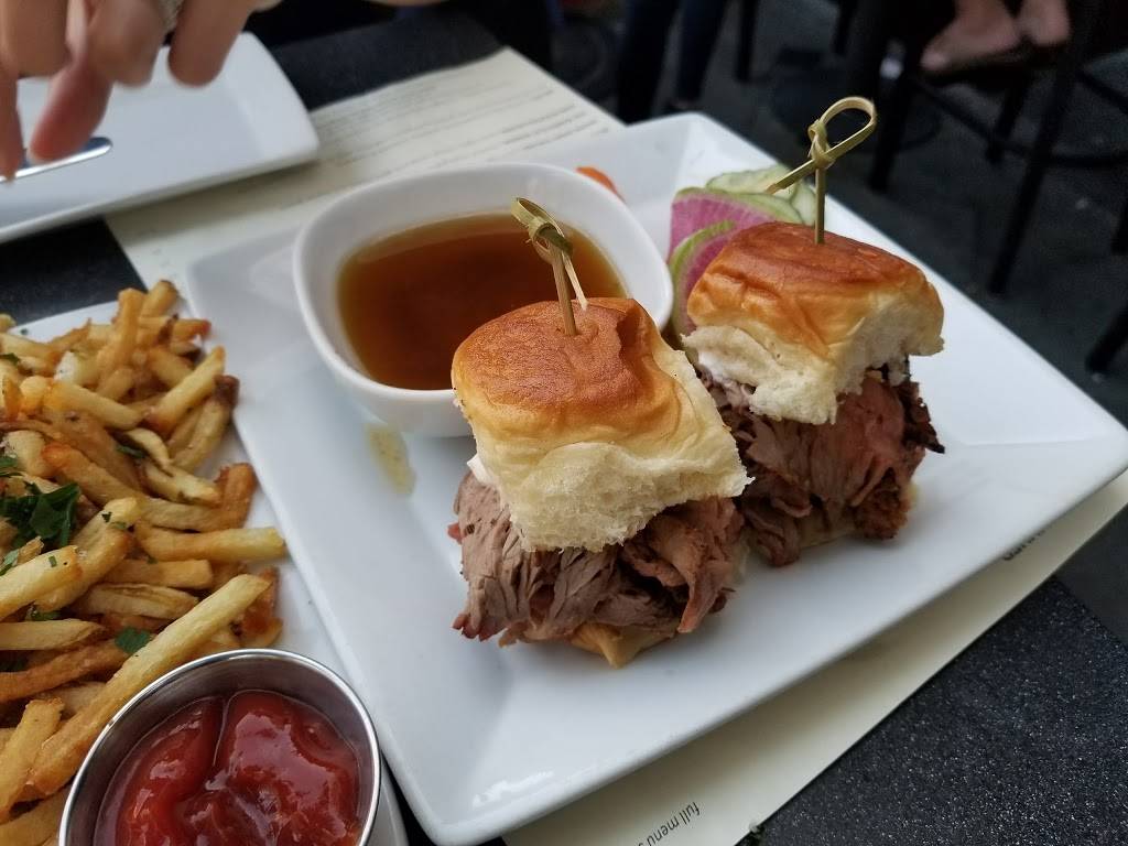 The Misfit Restaurant + Bar | restaurant | 225 Santa Monica Blvd, Santa Monica, CA 90401, USA | 3106569800 OR +1 310-656-9800