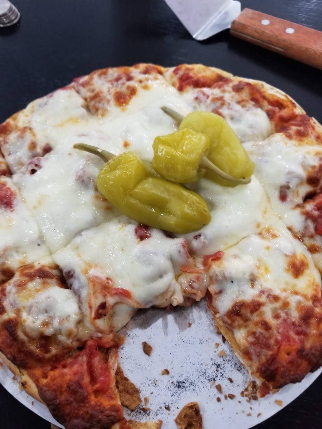 Tomellys Pizza | restaurant | 333 State St, Newburgh, IN 47630, USA | 8126292001 OR +1 812-629-2001