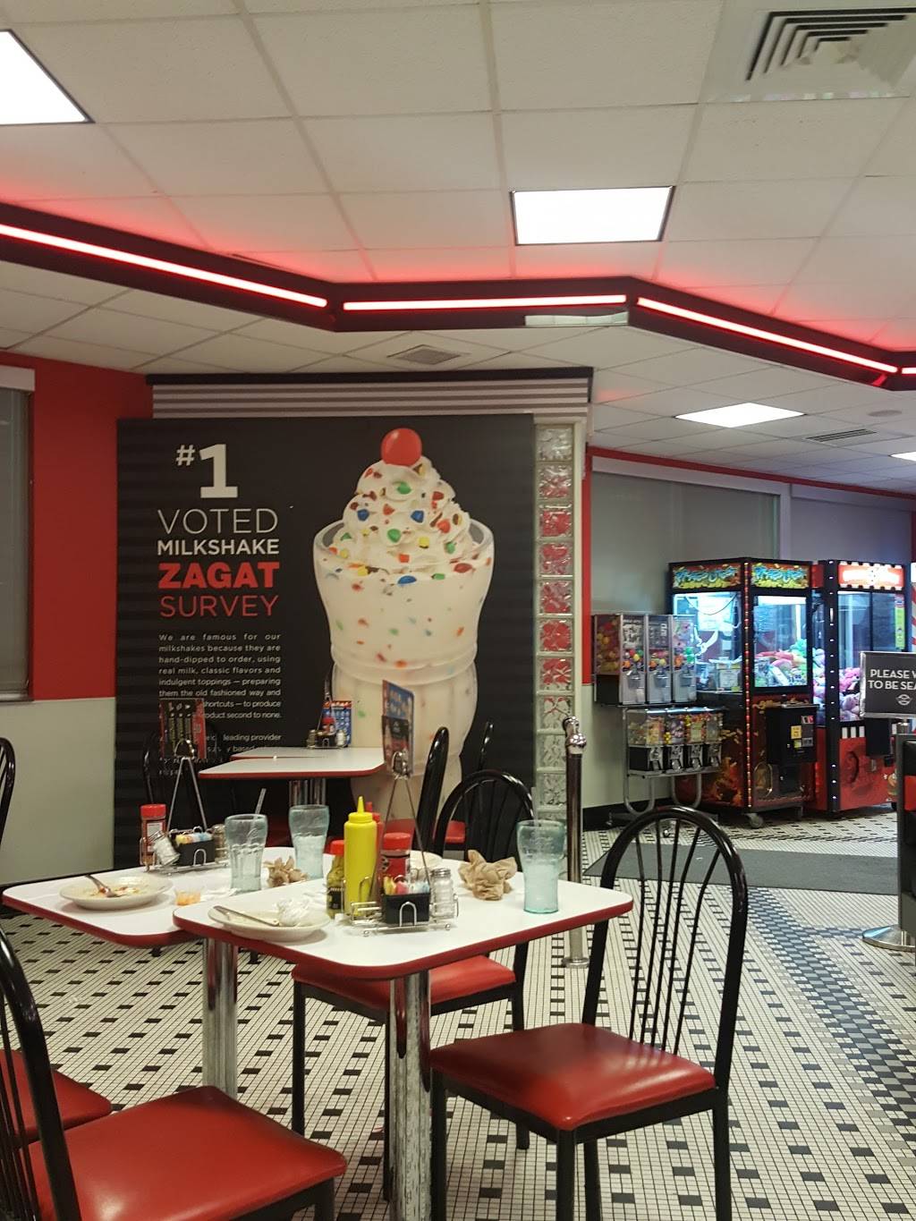 Steak n Shake | restaurant | 16902 Clover Rd, Noblesville, IN 46060, USA | 3177763855 OR +1 317-776-3855