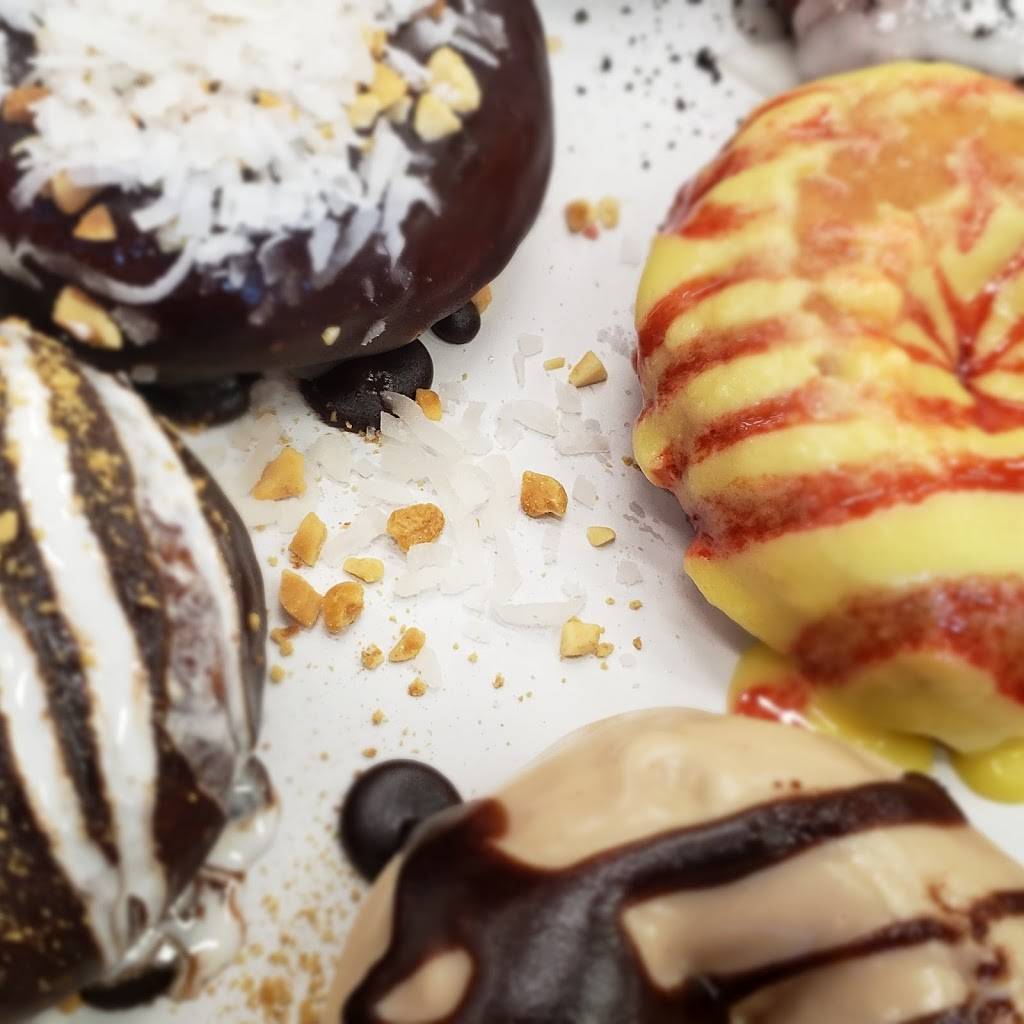 Duck Donuts - Coconut Point | bakery | 23050 Via Villagio #115, Estero, FL 33928, USA | 2394953825 OR +1 239-495-3825