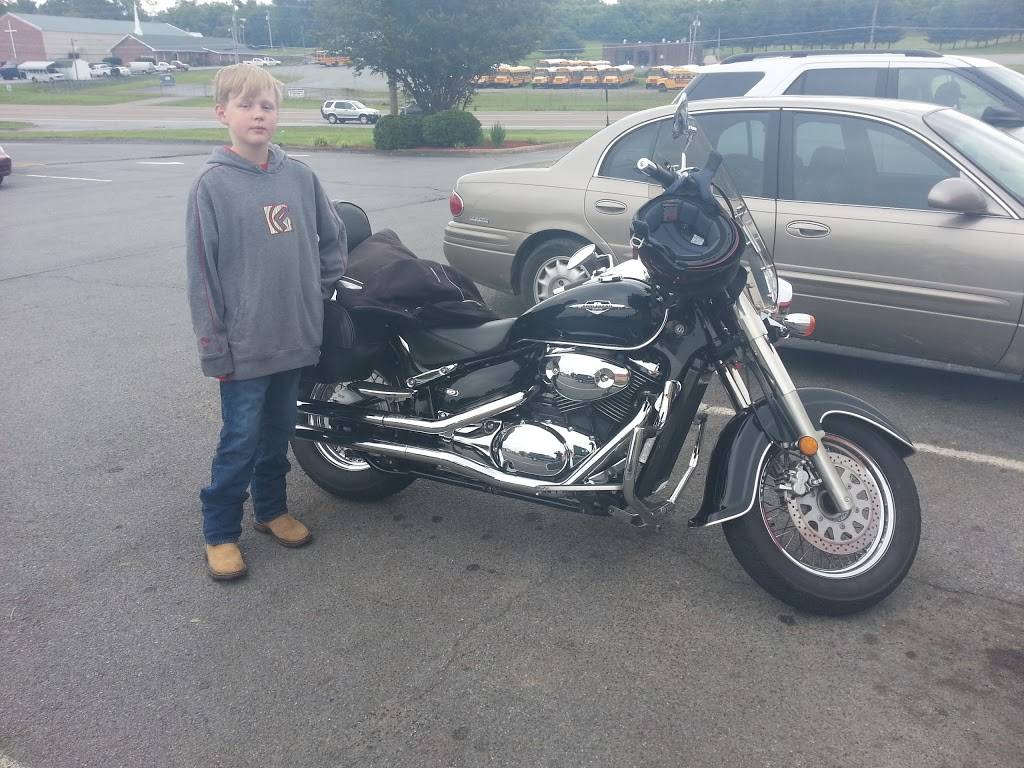 Hardees | restaurant | 5680 Hwy 11 E, Piney Flats, TN 37686, USA | 4235384845 OR +1 423-538-4845