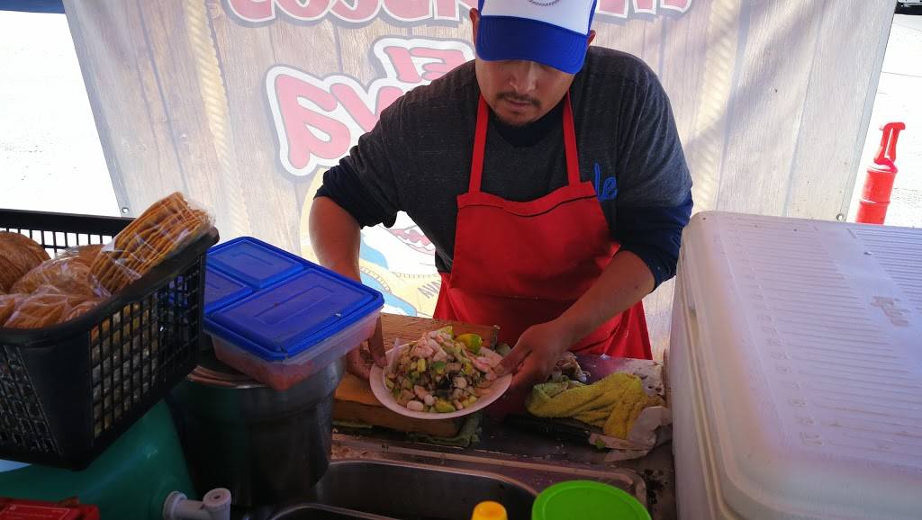 Mariscos El Chava | restaurant | Calle Segunda 168, Hidalgo, 22880 Ensenada, B.C., Mexico | 016461319077 OR +52 646 131 9077