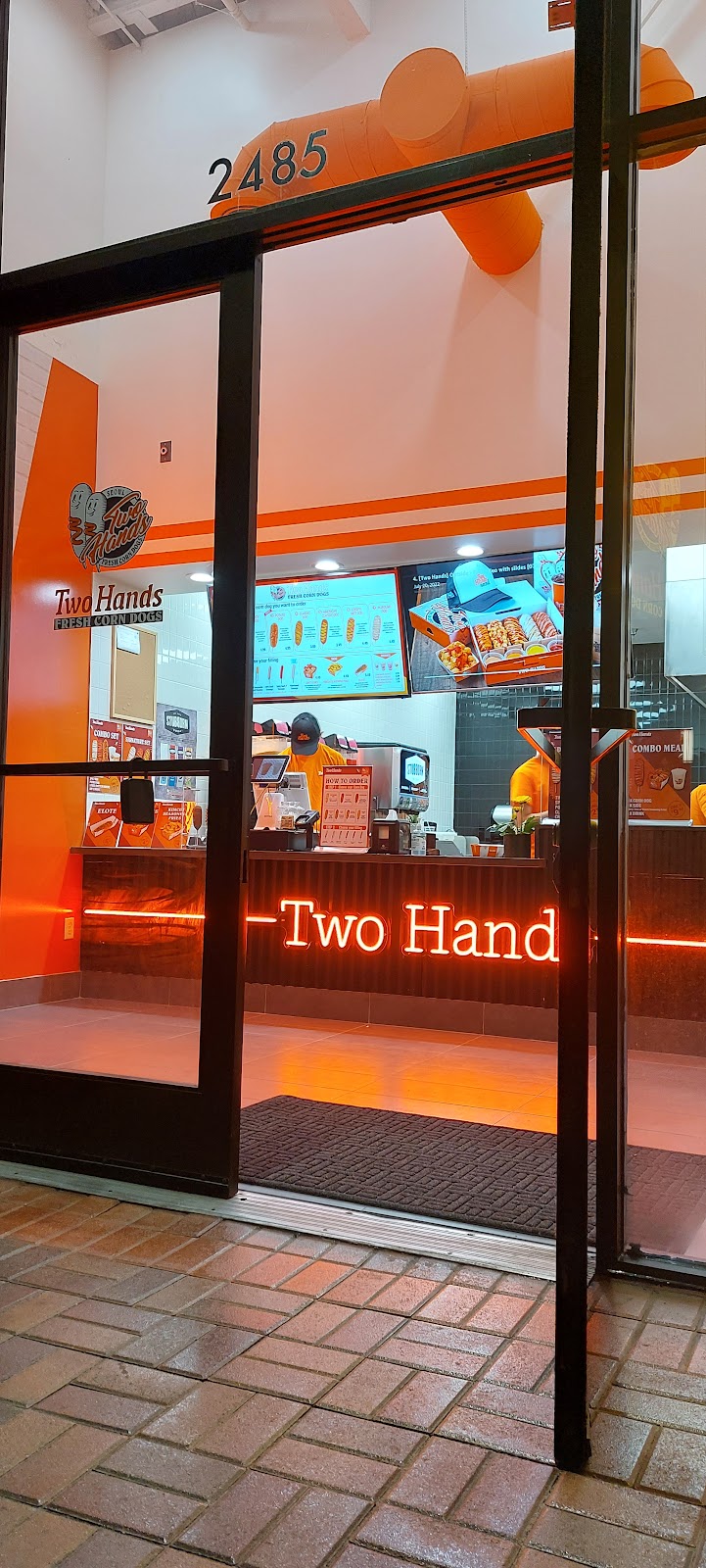 Two Hands Corn Dogs at Tustin | restaurant | 2485 Park Ave, Tustin, CA 92782, USA | 6576605182 OR +1 657-660-5182