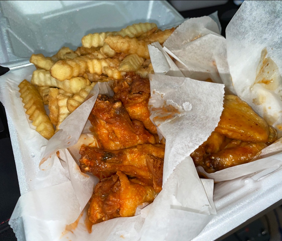 Wings Express | restaurant | 2089 N Highland Ave suite A, Jackson, TN 38305, USA | 7315749990 OR +1 731-574-9990